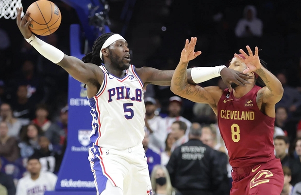 敌我对决！费城76人VS克里夫兰骑士，NBA最新鲜血液的碰撞