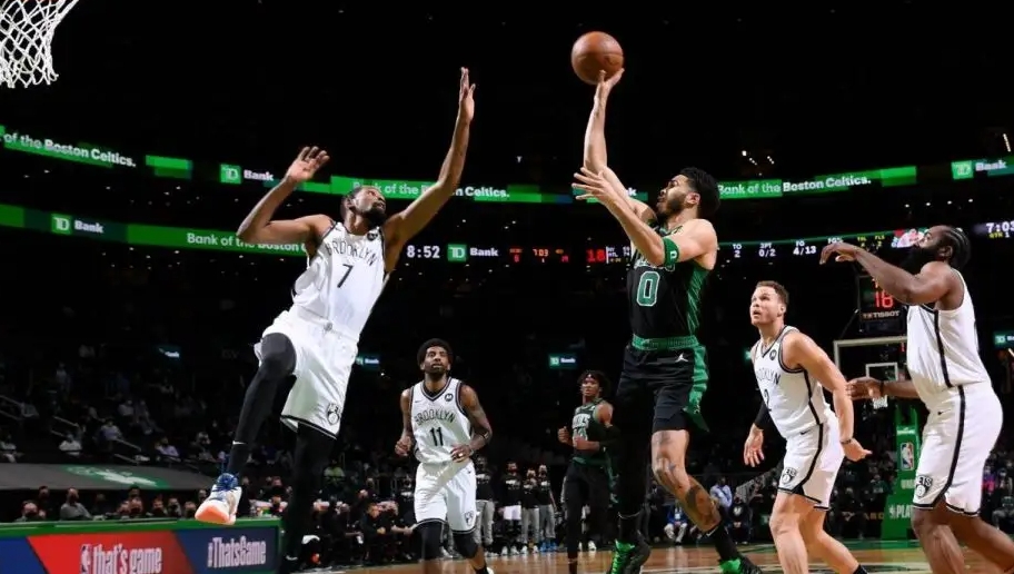 NBA常规赛：欧文领衔凯尔特人战魔术！