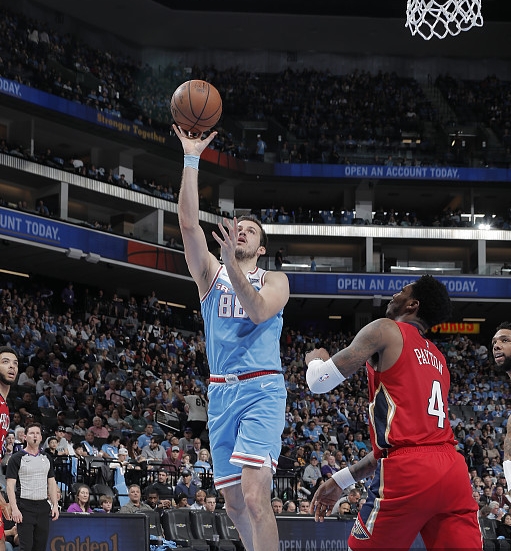 鏖战西部！萨克拉门托国王VS新奥尔鹈鹕，NBA常规赛前瞻