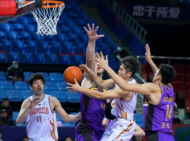 CBA第29輪：火爆對決！北京控股VS浙江稠州金租，勝負(fù)之爭