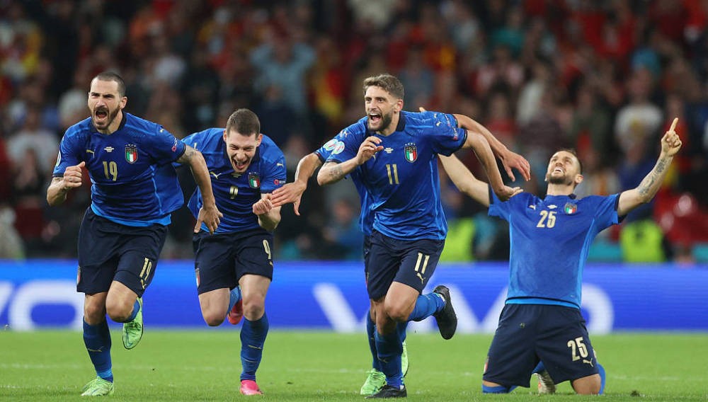2012年欧洲杯意大利队：蓝衣军团的荣耀与遗憾