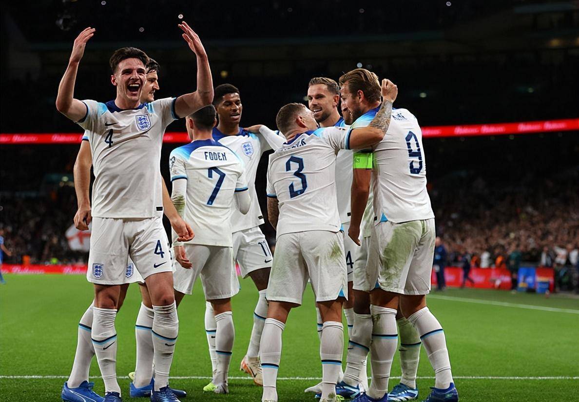 欧洲杯C组落幕，英格兰携手不败战绩头名出线