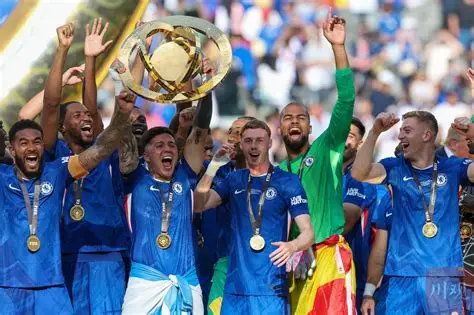 斯坦福橋的藍(lán)色風(fēng)暴：切爾西歐冠征途的青春狂想曲